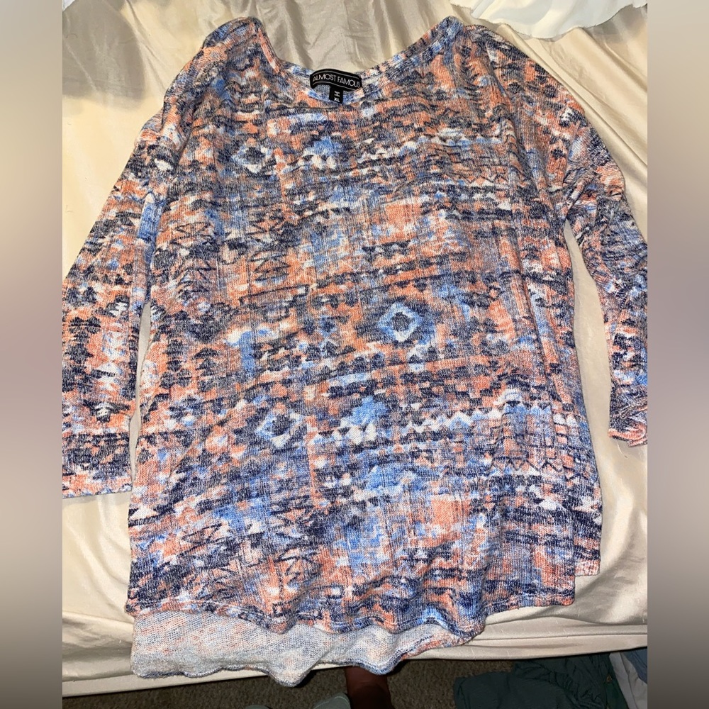 Mid sleeve sweater